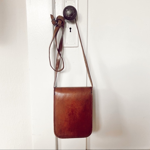 HANDMADE PERUVIAN leather satchel - Picture 3 of 10